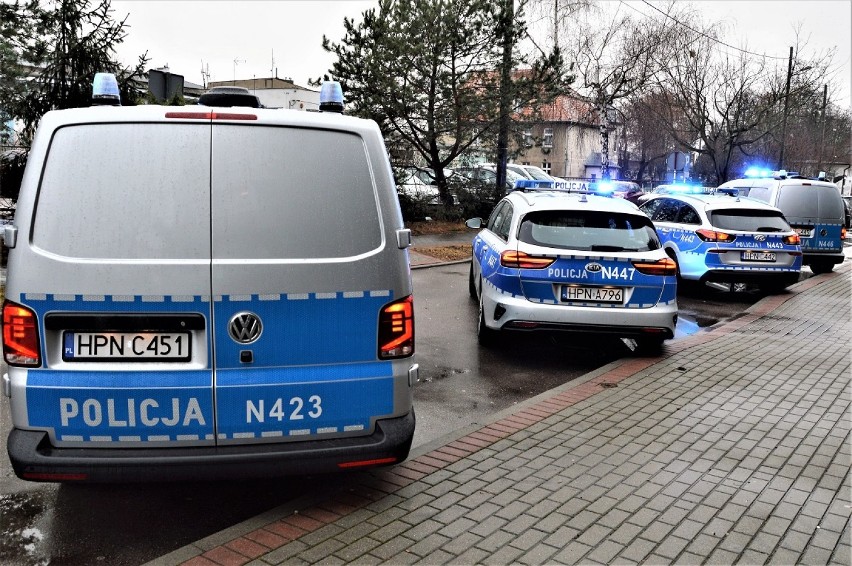 Tczew: nowe radiowozy zasiliły flotę pojazdów Komendy Powiatowej Policji [ZDJĘCIA]