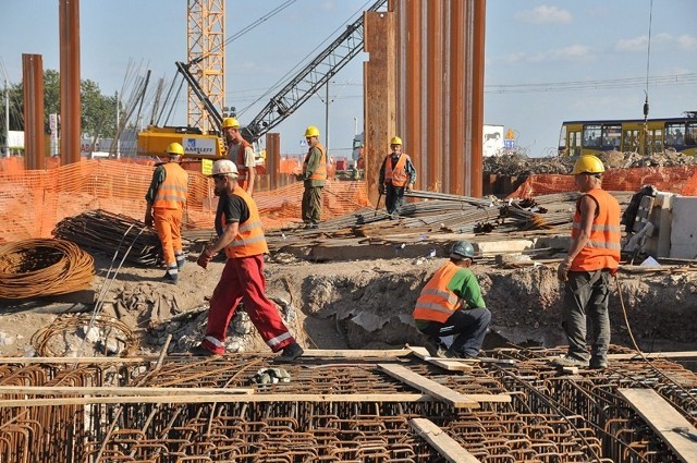 Montaż zbrojenia ławy fundamentowej nr 2 Estakady Żółkiewskiego