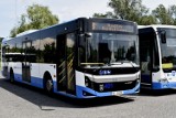 Dziewięć nowych autobusów komunikacji miejskiej w Rybniku. Mają nawet ładowarki USB!