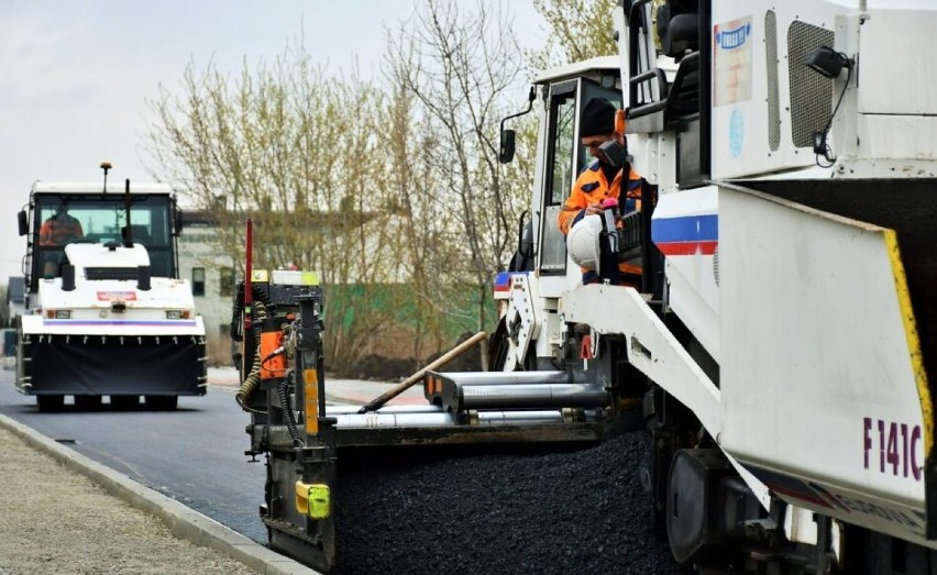 Ulice w Dębicy przechodzą metamorfozę. Prace modernizacyjne przy Mościckiego i Metalowców nabierają rozpędu