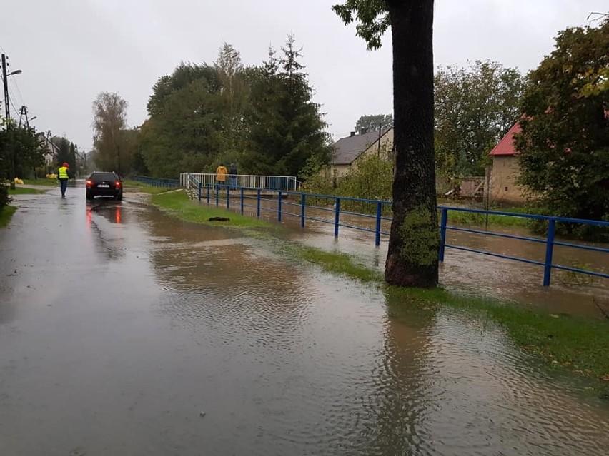Alarm przeciwpowodziowy w gminach powiatu świdnickiego. Woda powoli opada! AKTUALIZACJA