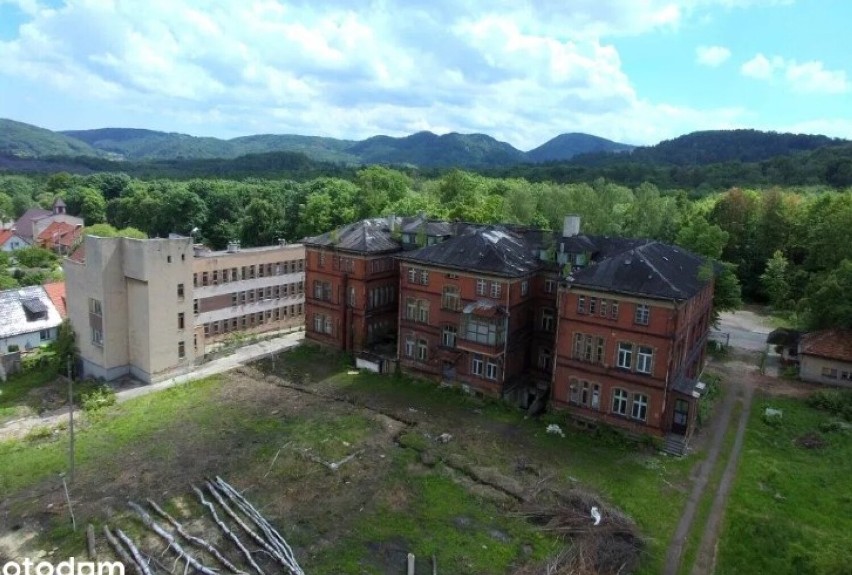 Wałbrzych: Były szpital na Gaju - inwestor sprzedaje grunt pod zabudowę