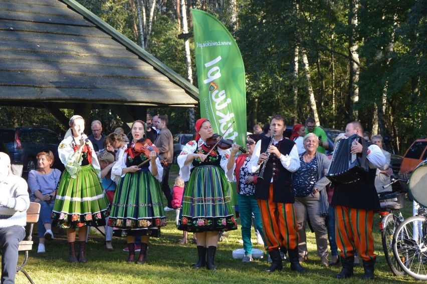 Folk Night Party w Lasku Miejskim w Łowiczu [ZDJĘCIA]