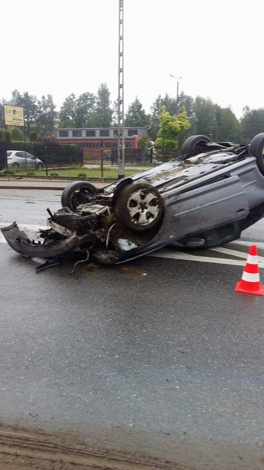 W czwartek doszło do wypadku na ul. Kartuskiej w Kiełpinie.