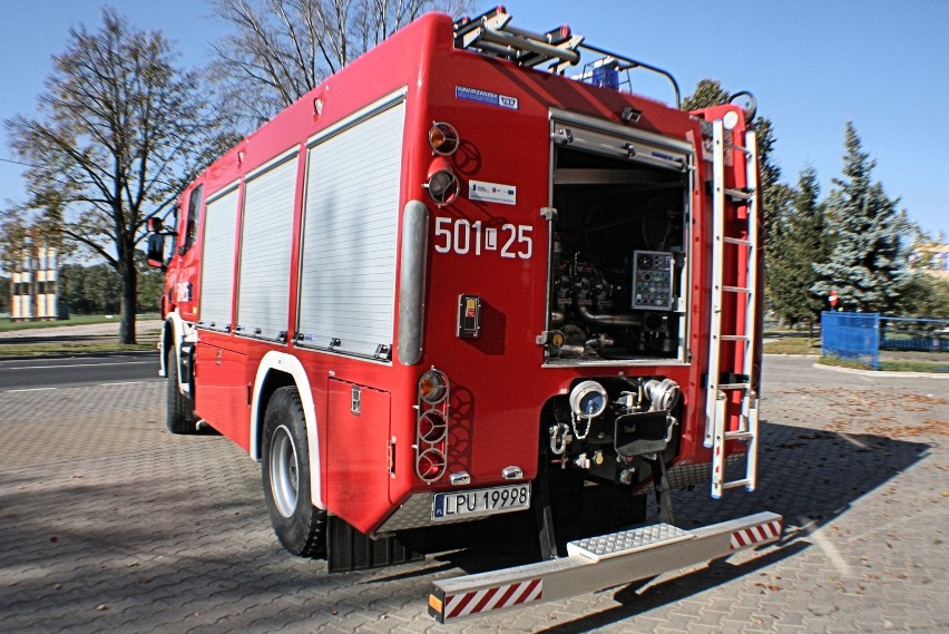 Nowy wóz bojowy puławskiej straży pożarnej (zdjęcia)