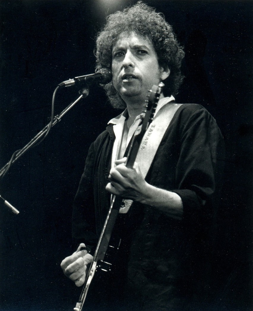 Bob Dylan - "Shadows in the Night"