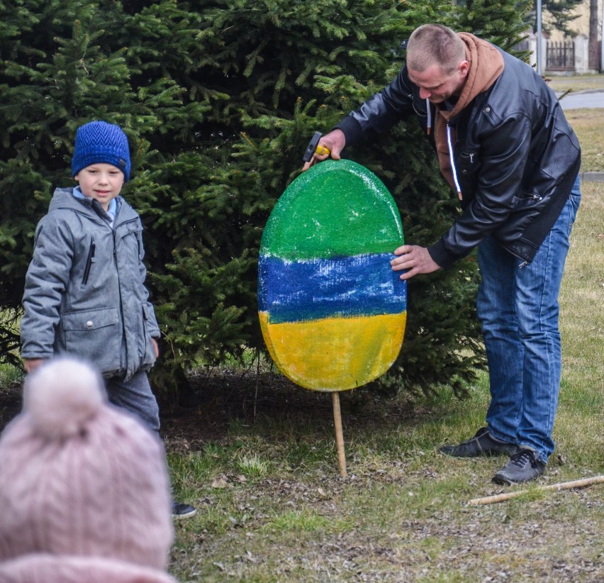 Gm. Szamotuły. Inwazja jaj w Pamiątkowie już jutro! Zobacz jak było w zeszłym roku [ZDJĘCIA]