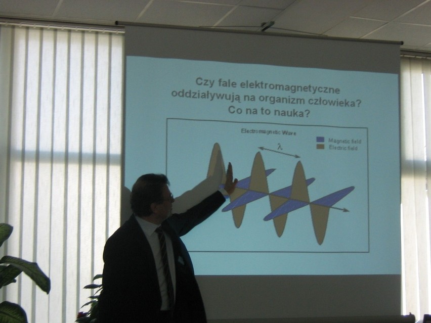 posłuchać interesującego wykładu prof. Krzysztofa Dołowego....