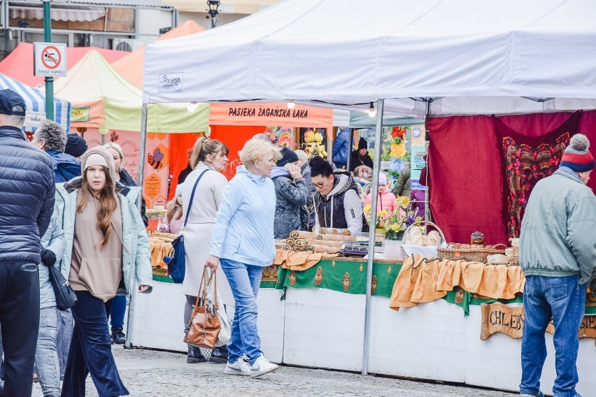 Drugi dzień Żarskiego Jarmarku Wielkanocnego w Żarach