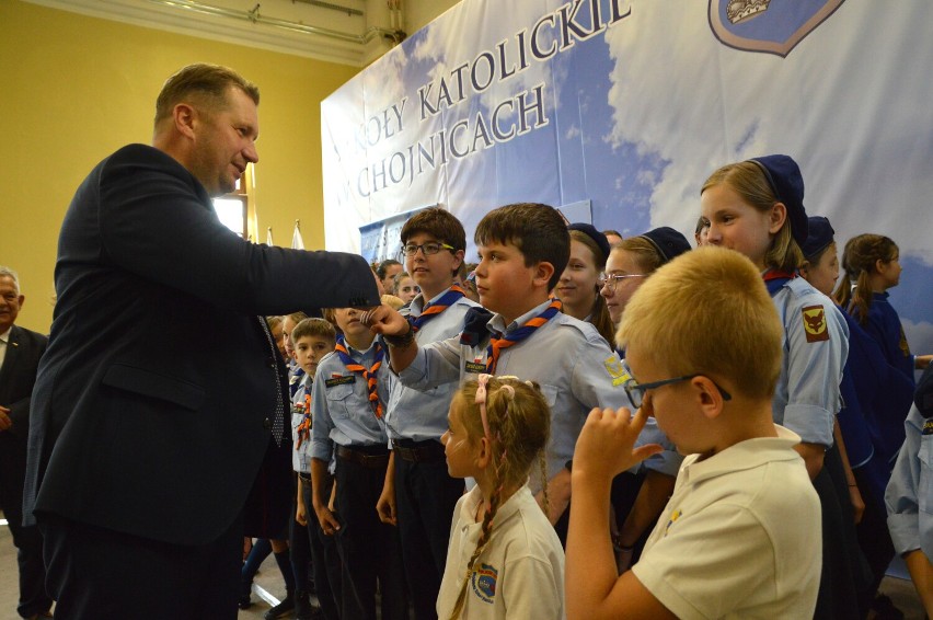 Minister edukacji Przemysław Czarnek zainaugurował rok szkolny w chojnickim katoliku | ZDJĘCIA+WIDEO