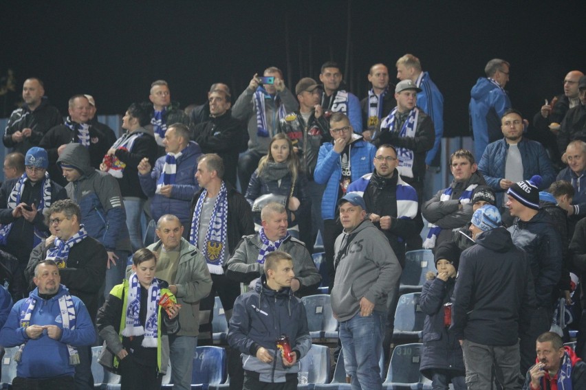 Ruch Chorzów pokonał Siarkę Tarnobrzeg 2:0. Na trybunach...