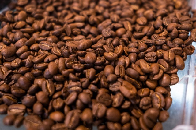 W sklepach i palarniach dostępne są dwa gatunki kawy. To arabika i robusta. Ważne jest, aby dobrać ziarno do swojego gustu.
