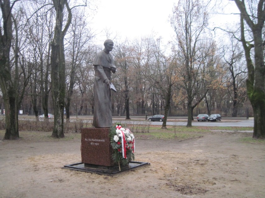 W Lublinie został odsłonięty pomnik ks. Idziego Radziszewskiego, założyciela KUL (ZDJĘCIA)