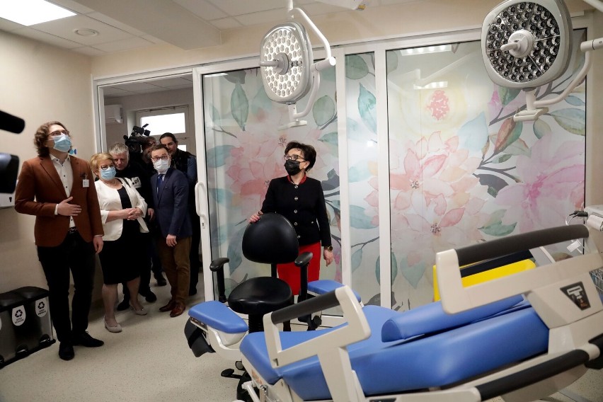 Marszałek Elżbieta Witek otworzyła  Blok Porodowy w legnickim szpitalu, zobaczcie zdjęcia