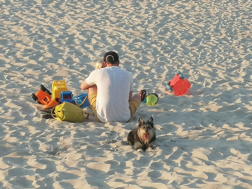 Jeden lipcowy wieczór na plaży w Grzybowie. Szerokiej, czystej, przepięknej.