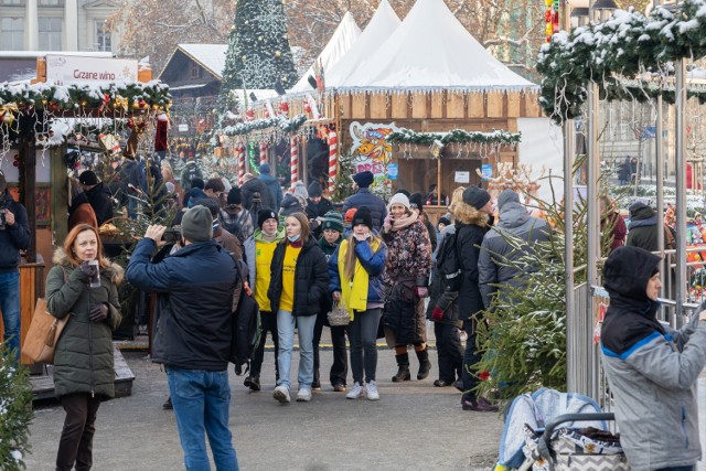 Jarmark na placu Wolności będzie dostępny dla mieszkańców do 26 grudnia.