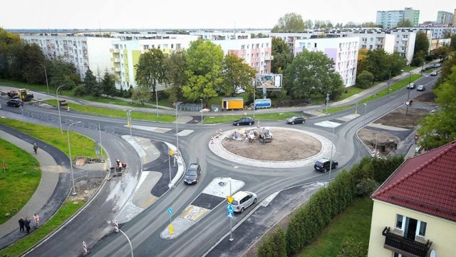 Od piątku kierowcy mogą już jeździć nowym rondem na skrzyżowaniu ulicy Luboszyckiej i Chabrów.