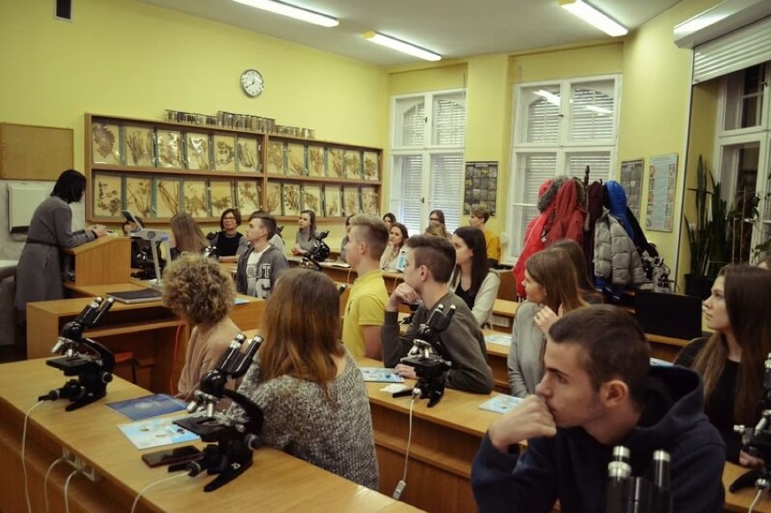 Pleszewscy licealiści uczestniczyli w zajęciach na Uniwersytecie Medycznym w Poznaniu