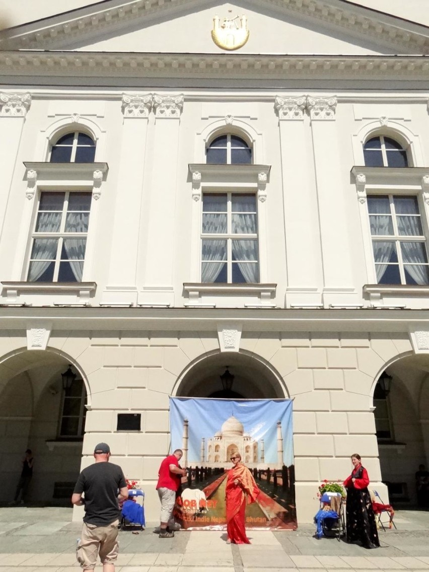 Kultura indyjska w Kaliszu. Przysmaki, zdobienie ciała i pokazy tańca [ZDJĘCIA]