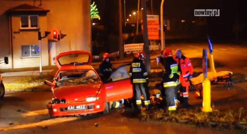 Tragiczny wypadek w Jankowicach na Świerklańskiej. Nie żyje 25-latka [ZDJĘCIA, WIDEO]