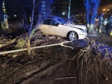 Wypadek w Gdańsku przy skrzyżowaniu ulic Kołobrzeskiej i Rzeczypospolitej. Jedna osoba poszkodowana. 1.1.2022 