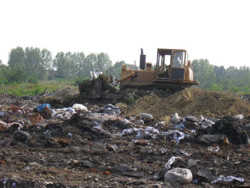 Brzeziny Śląskie: Przyłapani na zwożeniu odpadów. I co dalej?