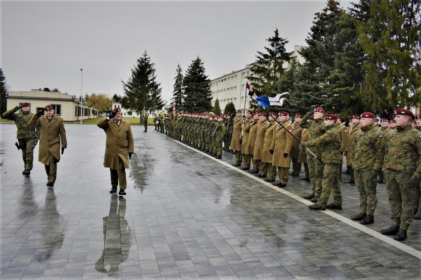 1 batalion wchodzący w skład 25. Brygady Kawalerii Powietrznej w Tomaszowie Mazowieckim ma nowego dowódcę. ZDJĘCIA