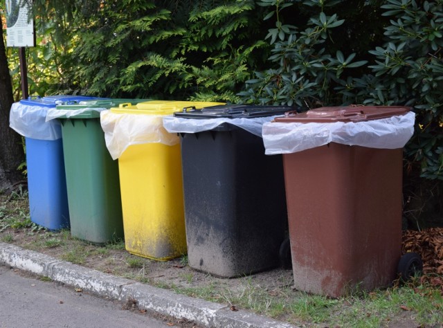 Stawka za śmieci segregowane w Sanoku wzrosła do 29 zł/os a niesegregowane do 58 zł.