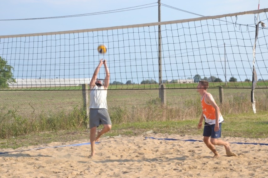 Turniej plażowej piłki siatkowej w Chlebowie w gminie Lipno [zdjęcia]
