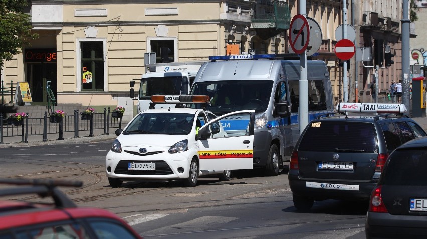 Wypadek na Kościuszki w Łodzi. Kobieta potrącona przez...