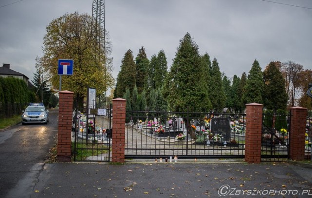 Zdjęcia z cmentarzy w Rydułtowach i rybnickim Niewiadomiu