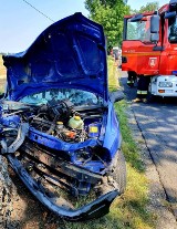 Z AKCJI: Groźny wypadek na trasie Wziąchów-Kromolice. Pasażerka w szpitalu [ZDJĘCIA]