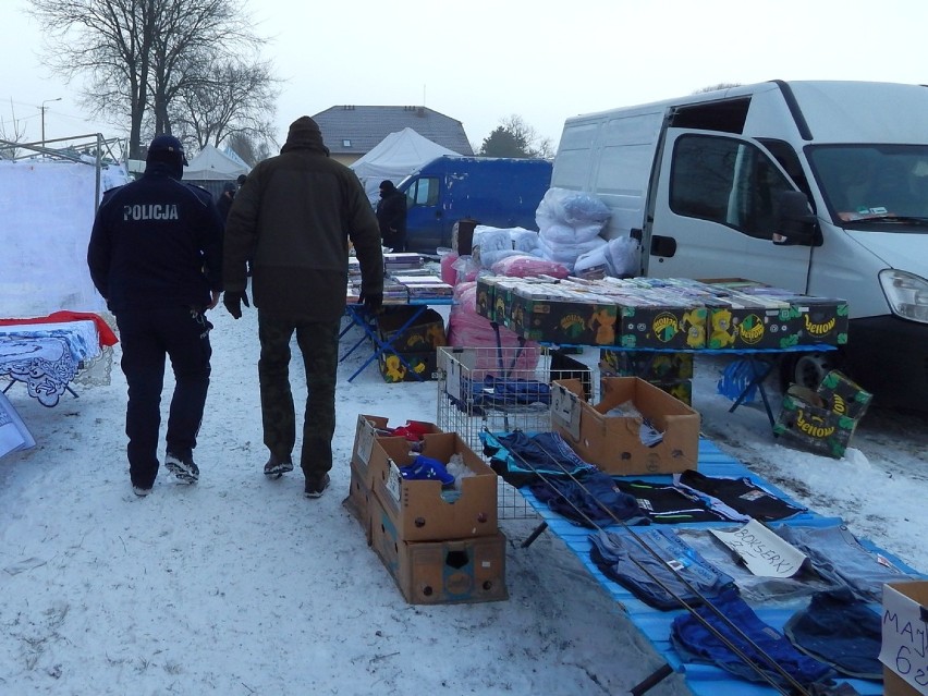 Policjanci z KPP Radziejów razem z funkcjonariuszami KAS i strażnikami łowieckimi działali w powiecie radziejowskim [zdjęcia]