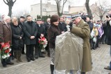W rocznicę wbicia słupa granicznego w Czelinie uroczystości pod pomnikiem Saper we Włocławku