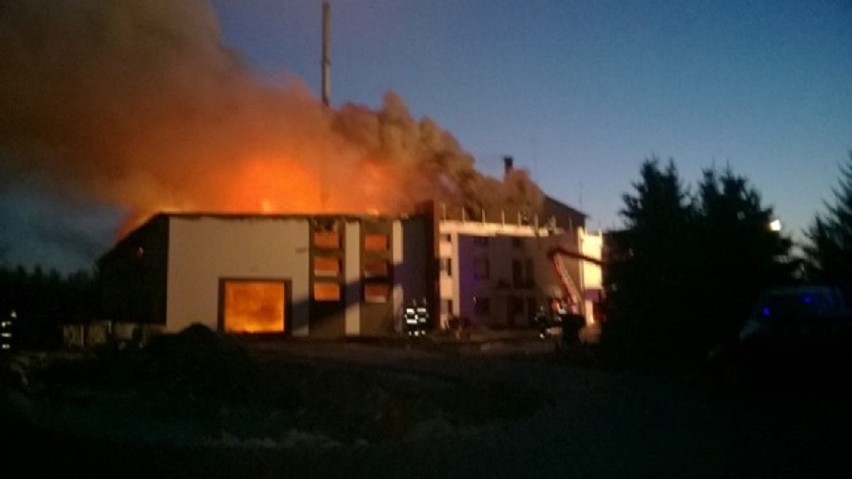 Pożar w Gorczynie. Ponad 20 jednostek w akcji gaśniczej [zdjęcia]