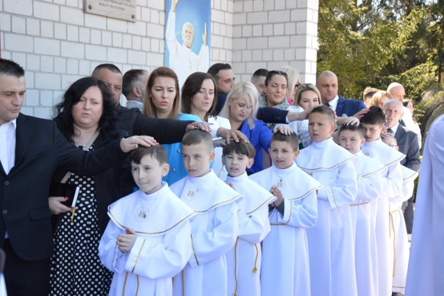 W pierwszą niedzielę maja, tradycyjnie od parafii pw. św. Jadwigi Śląskiej rozpoczęło się udzielanie sakramentu I Komunii Świętej w lęborskich parafiach.