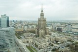 Tak wygląda Warszawa z samego szczytu PKiN. Niesamowite nagranie urzędu miasta