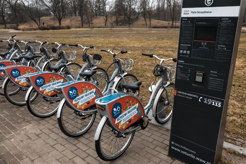 Warszawa przejmuje system Veturilo. Będzie mniej rowerów i mniej stacji. Start sezonu 1 marca