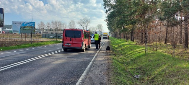 Po śmiertelnym potrąceniu 34-letniej kobiety mieszkańcy Brodnicy i powiatu brodnickiego zastanawiają się, kiedy wreszcie wzdłuż ul. Sikorskiego w Brodnicy zostanie zbudowany chodnik