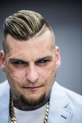 Popek nie pojedzie do Rio. Pieniądze od fanów oddał na dom dziecka [WIDEO]