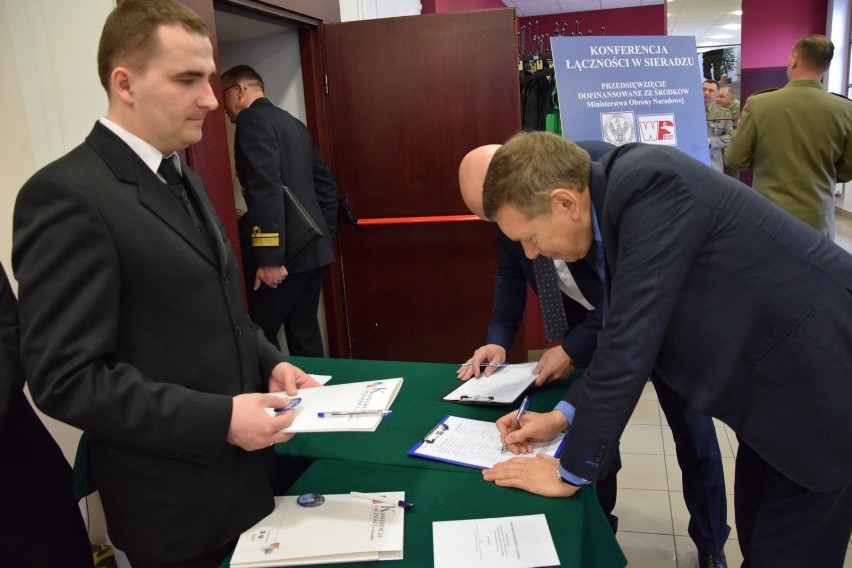 Wojskowa impreza w Sieradzu 2016. To VII edycja Konferencji Łączności. Atrakcją pokazy sprzętu