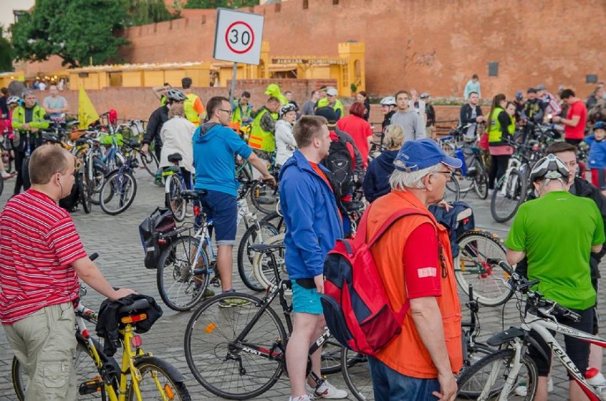 Masa Krytyczna wyjedzie na ulice w piątek wieczorem....