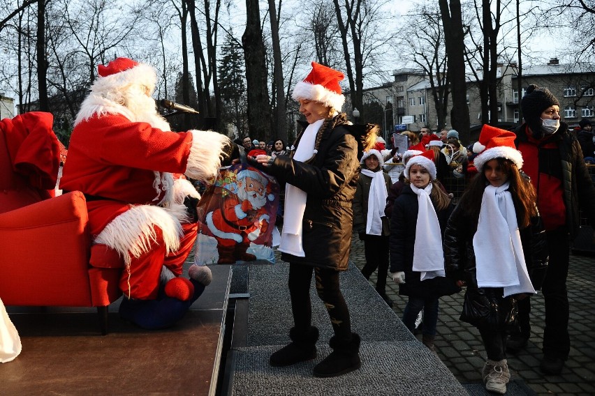 Mikołaj zawitał do jasielskiego Parku Miejskiego [ZDJĘCIA]