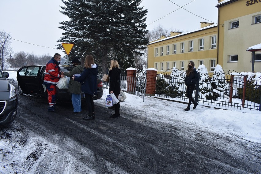 Pomoc dla szpitala w Przemyślu napłynęła od wielu firm,...