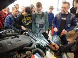 Uczniowie nyskiego Mechanika pogłębiali swoją wiedzę. O klimatyzacji wiedzą wszystko