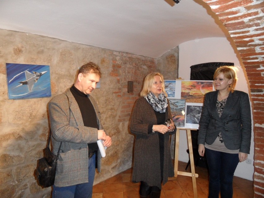 Wystawa grupy Ars Avionica w Zabrzu. Zobacz połączenie lotnictwa i malarstwa w MDK nr 2