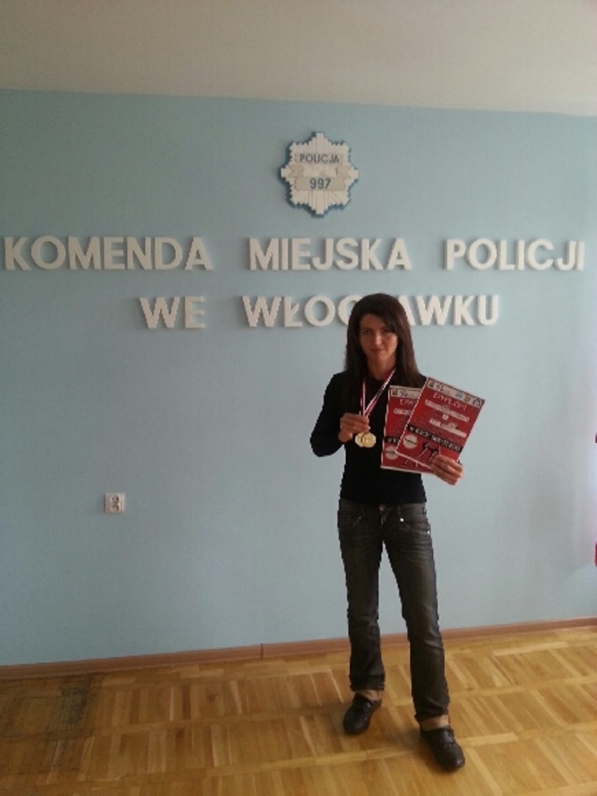 Anita Szefler-Ciupińska policjantka z Włocławka zdobyła dwa złote medale MP w kick-boxingu