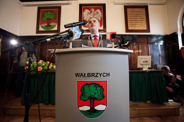 Roman Szełemej już po raz drugi będzie składał ślubowanie w związku z wyborem na prezydenta Wałbrzycha