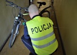 Policjanci szukają właściciela roweru oraz świadków wypadku w Rokitkach