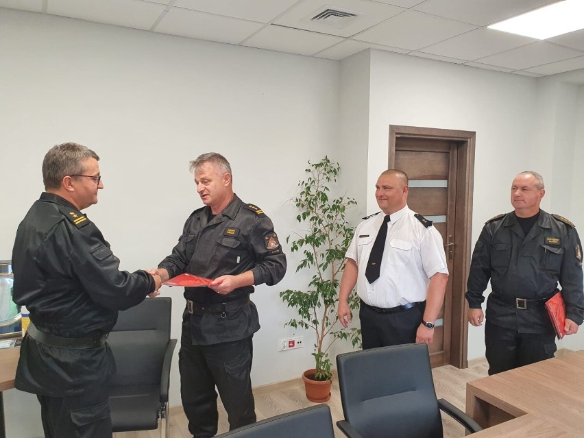 Jubileusz 30 - lat służby funkcjonariuszy złotowskiej straży pożarnej 